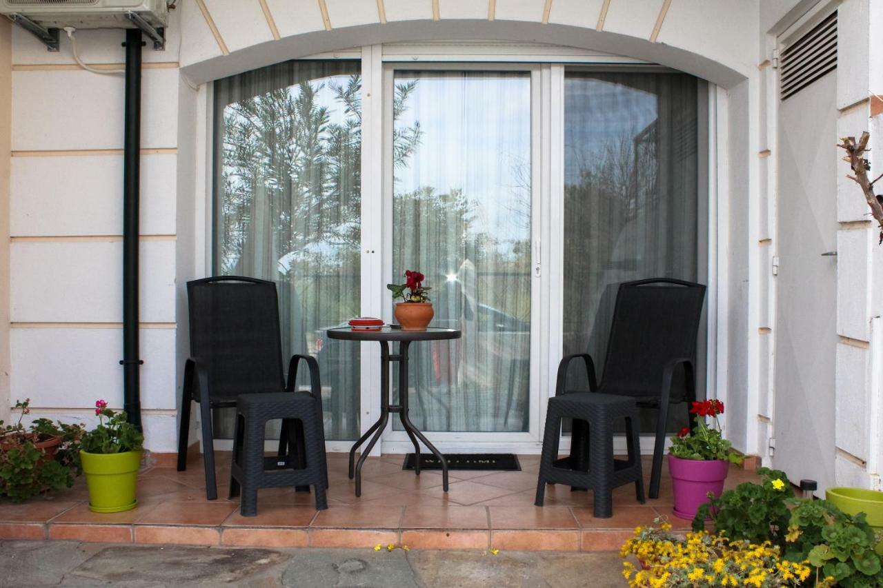 Апартаменты Vasileia' S Brand New House Кавала Экстерьер фото